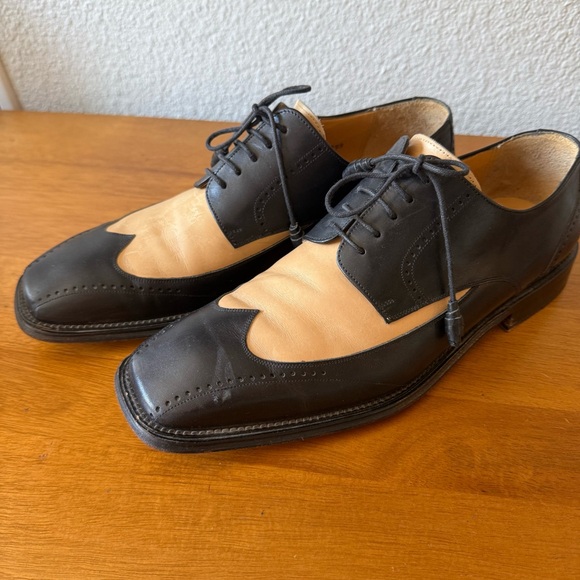 Mezlan Two-Tone Black and Tan Men\'s “Campania” spectator oxfords US 9 main image 4